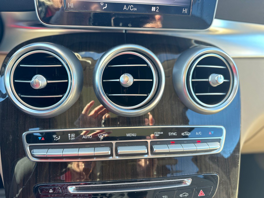 2018 Mercedes-Benz GLC-Class Image 24