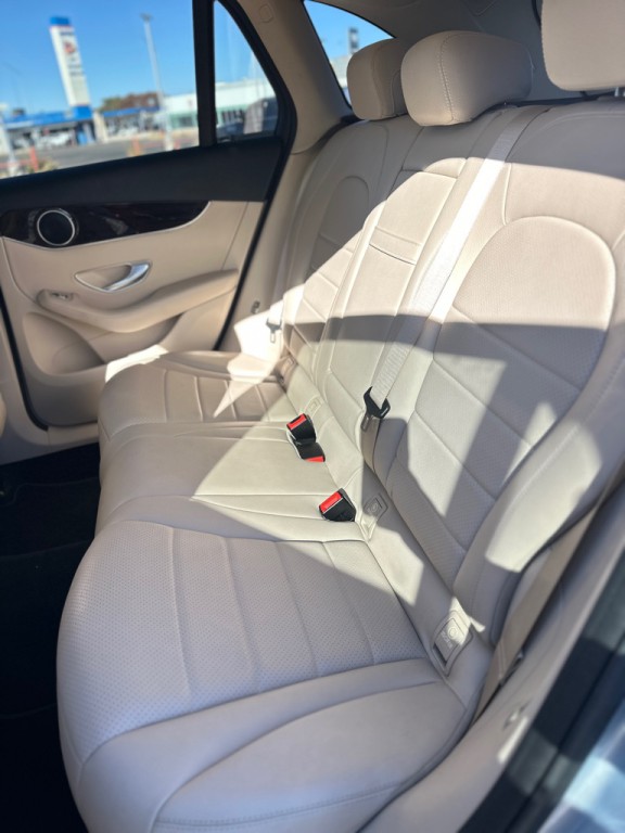 2018 Mercedes-Benz GLC-Class Image 30