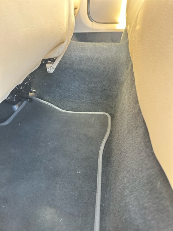 2018 Mercedes-Benz GLC-Class Image 31