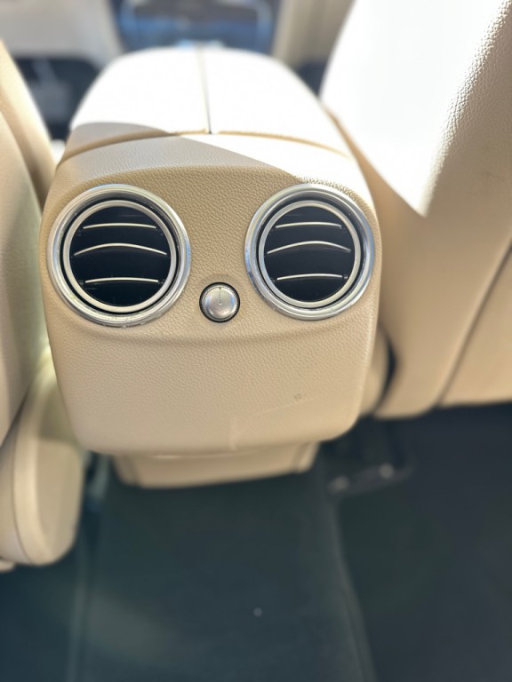 2018 Mercedes-Benz GLC-Class Image 32