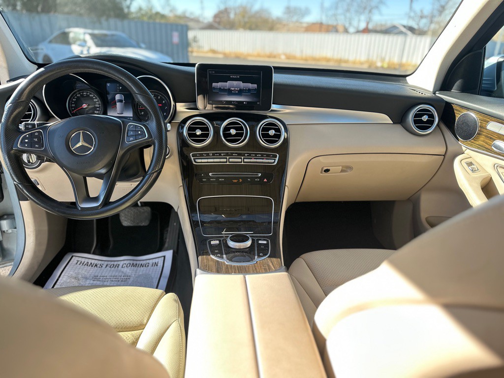 2018 Mercedes-Benz GLC-Class Image 33
