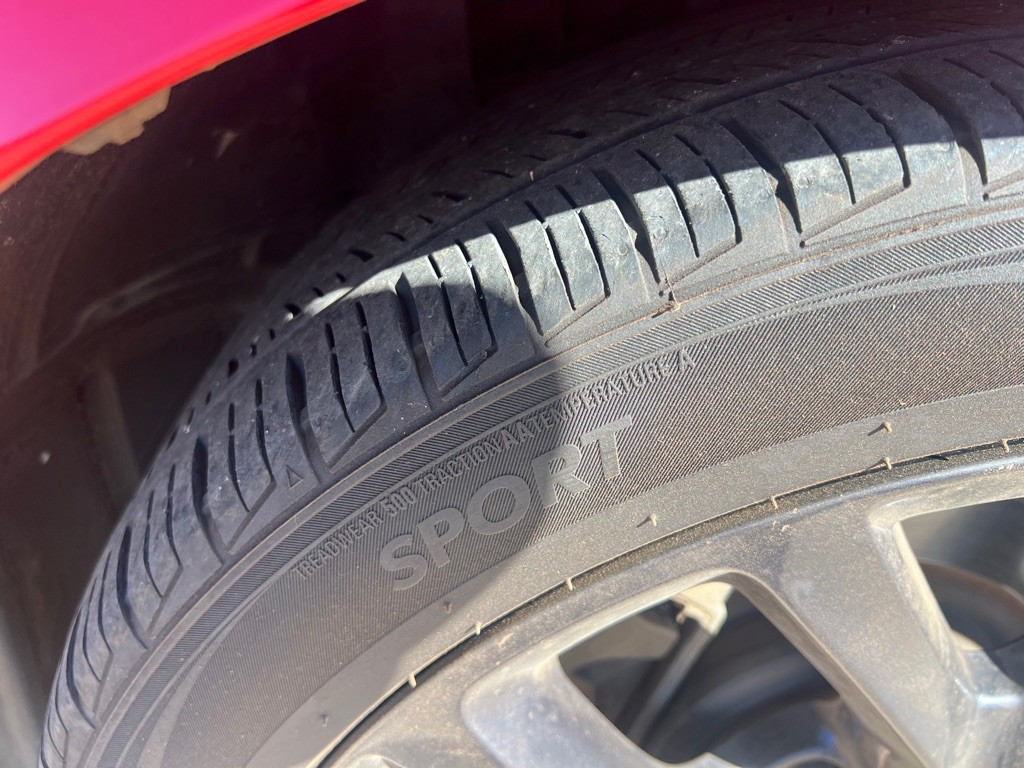 2022 Dodge Challenger Image 10