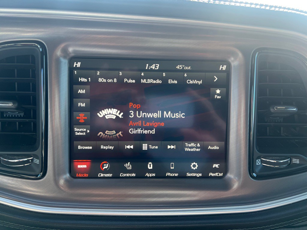 2022 Dodge Challenger Image 17