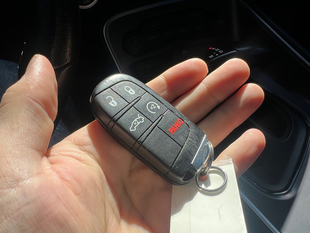 2022 Dodge Challenger Image 19