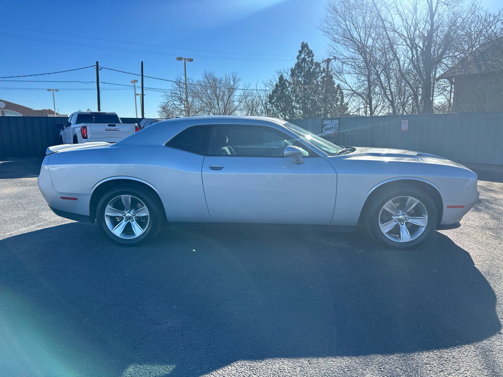2020 Dodge Challenger Image 5
