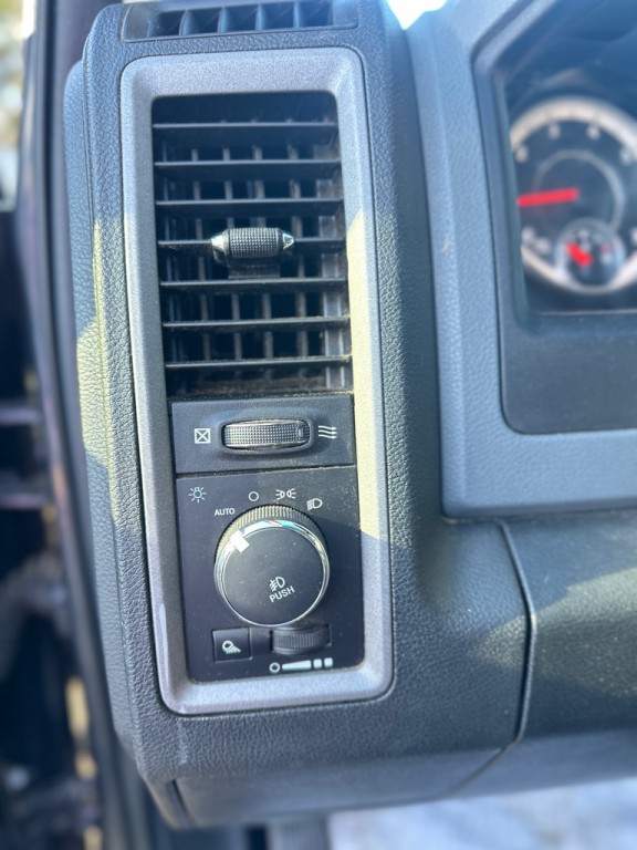 2018 RAM 1500 Image 17