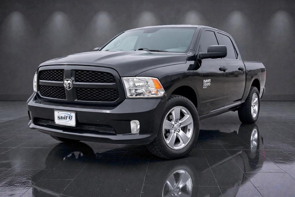 2019 RAM 1500 Image 3