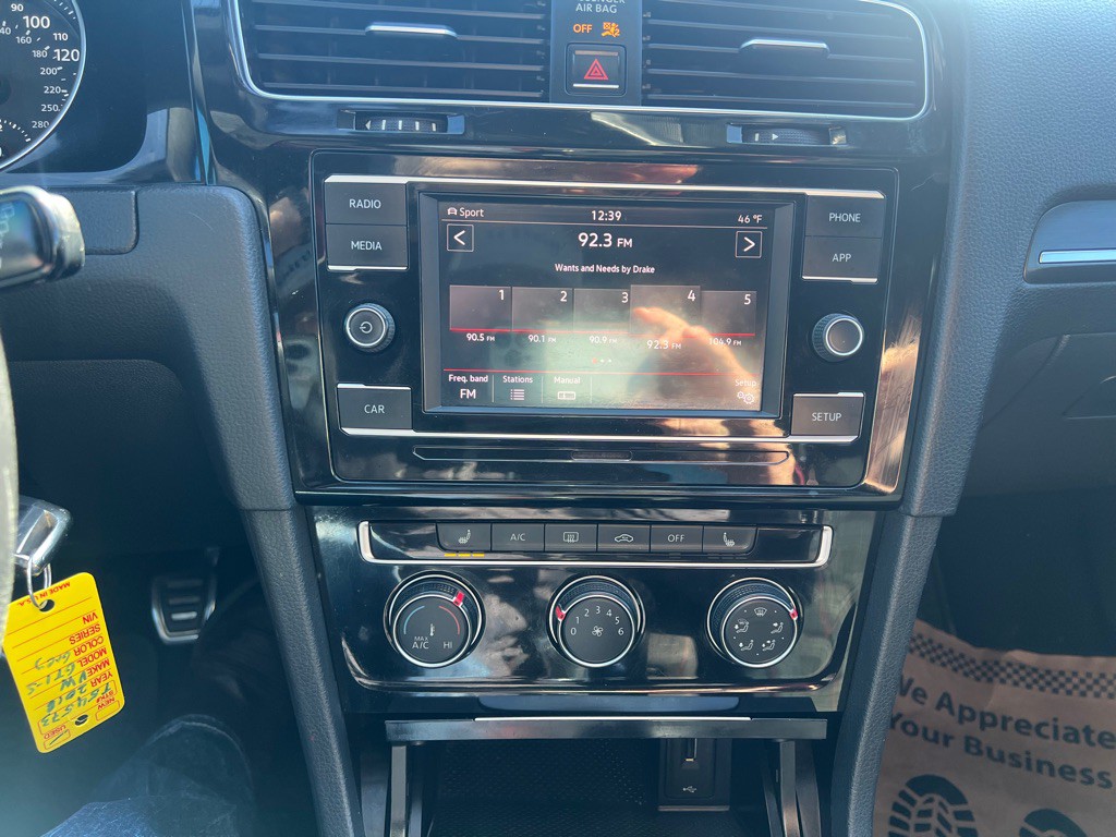 2018 Volkswagen GTI Image 14