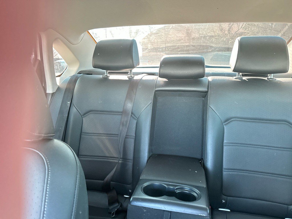 2021 Volkswagen Passat Image 27