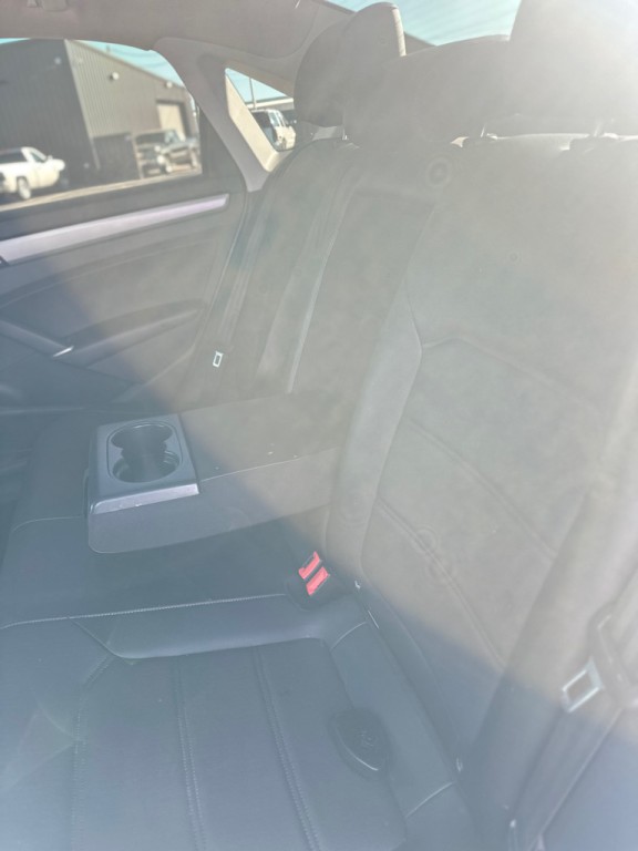 2021 Volkswagen Passat Image 28