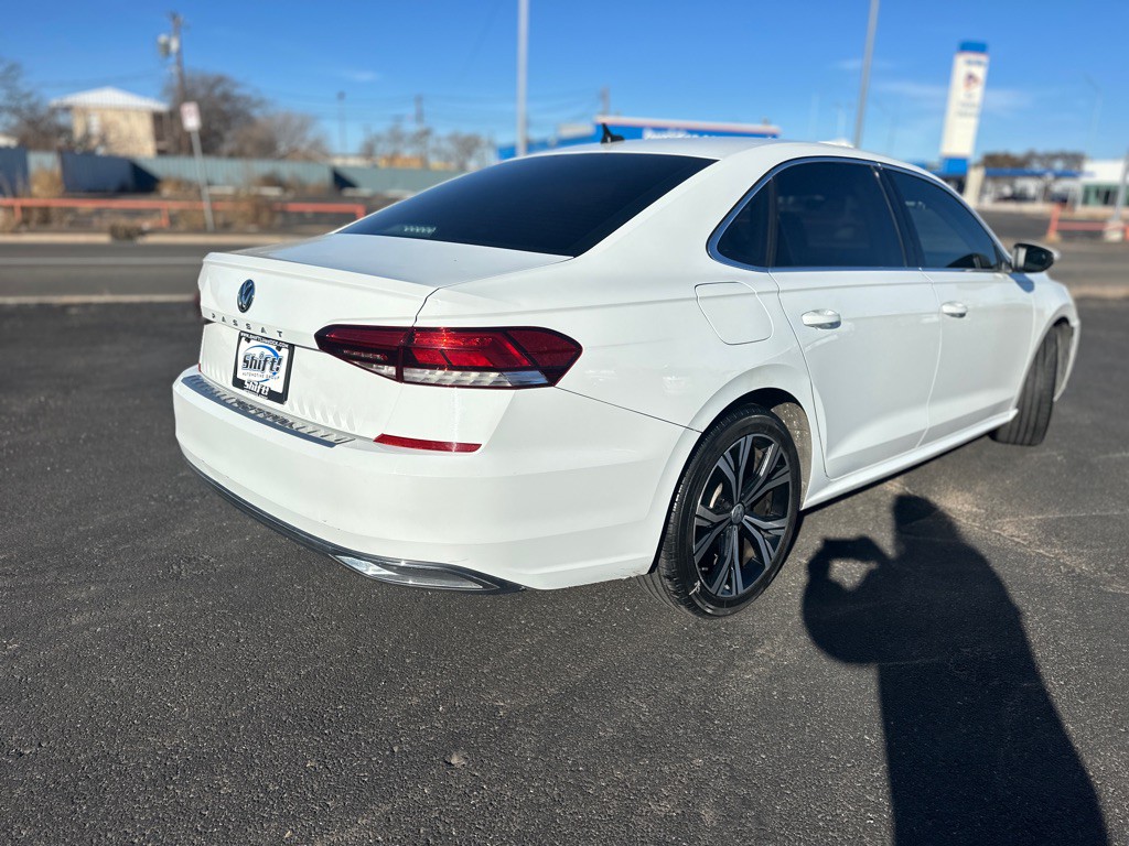2021 Volkswagen Passat Image 6