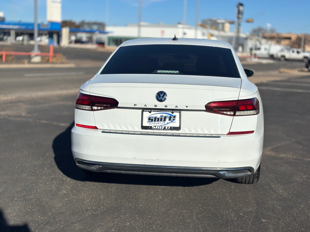 2021 Volkswagen Passat Image 7