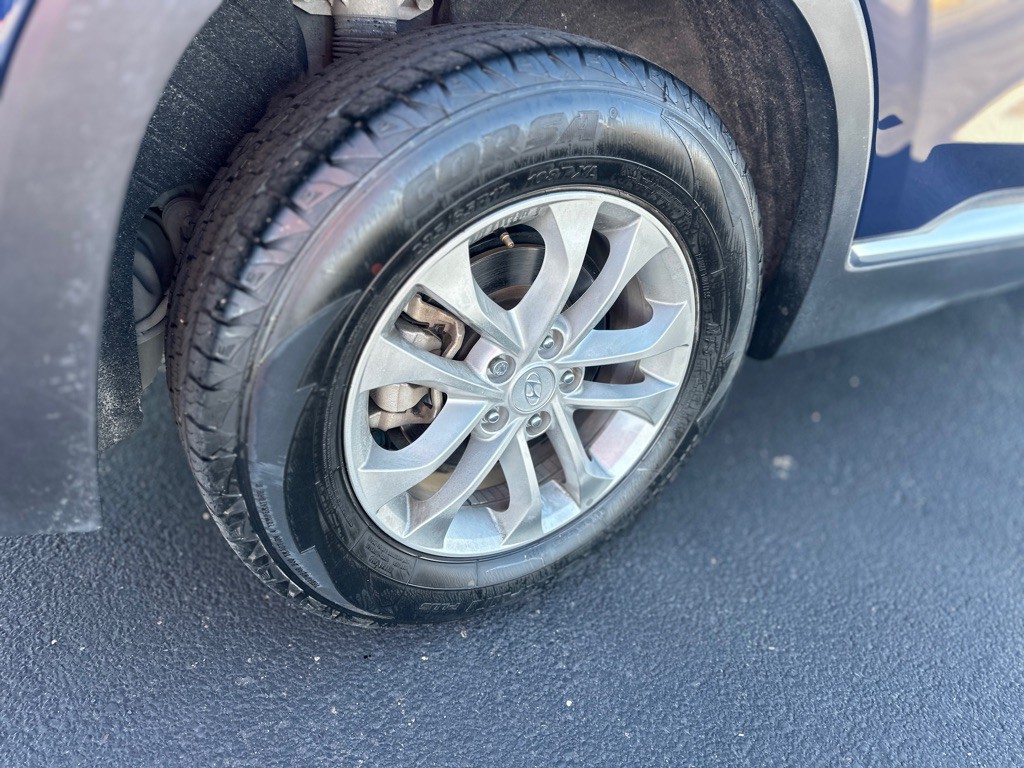 2019 Hyundai Santa Fe Image 9