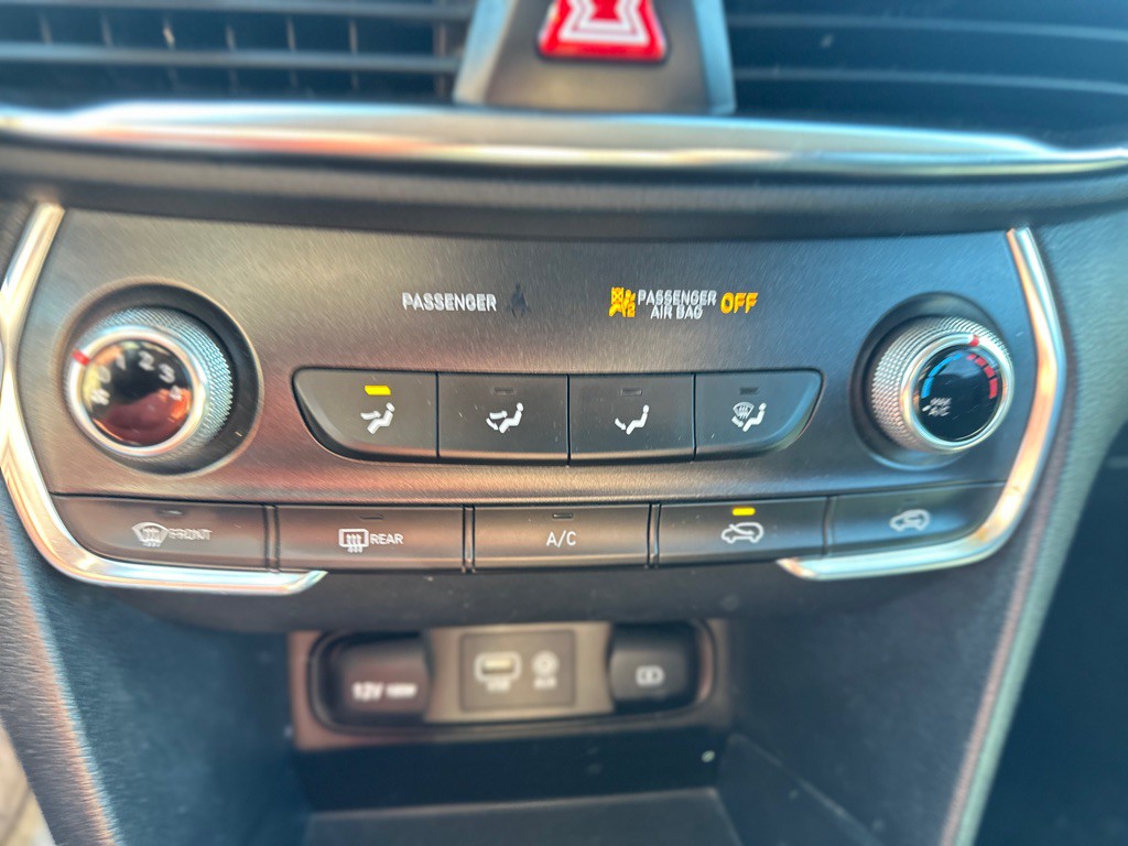 2019 Hyundai Santa Fe Image 17