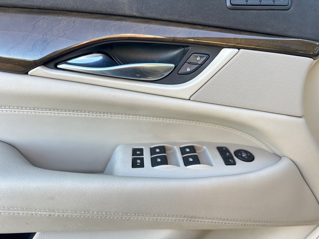 2019 Cadillac Escalade Image 11