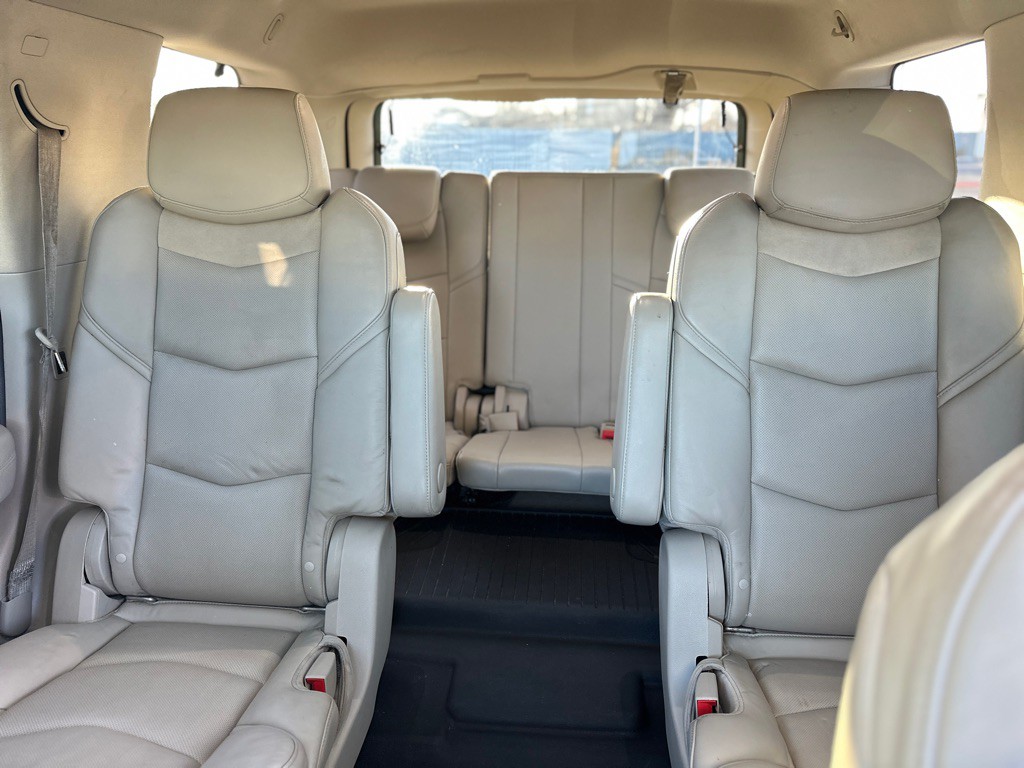 2019 Cadillac Escalade Image 20