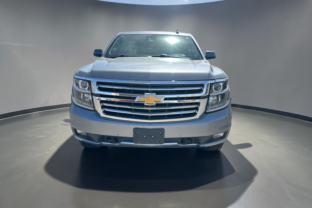 2020 Chevrolet Suburban Image 2