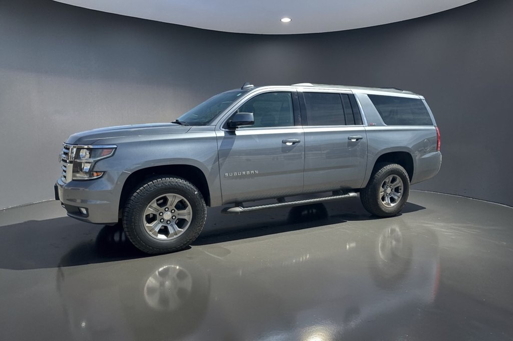 2020 Chevrolet Suburban Image 4