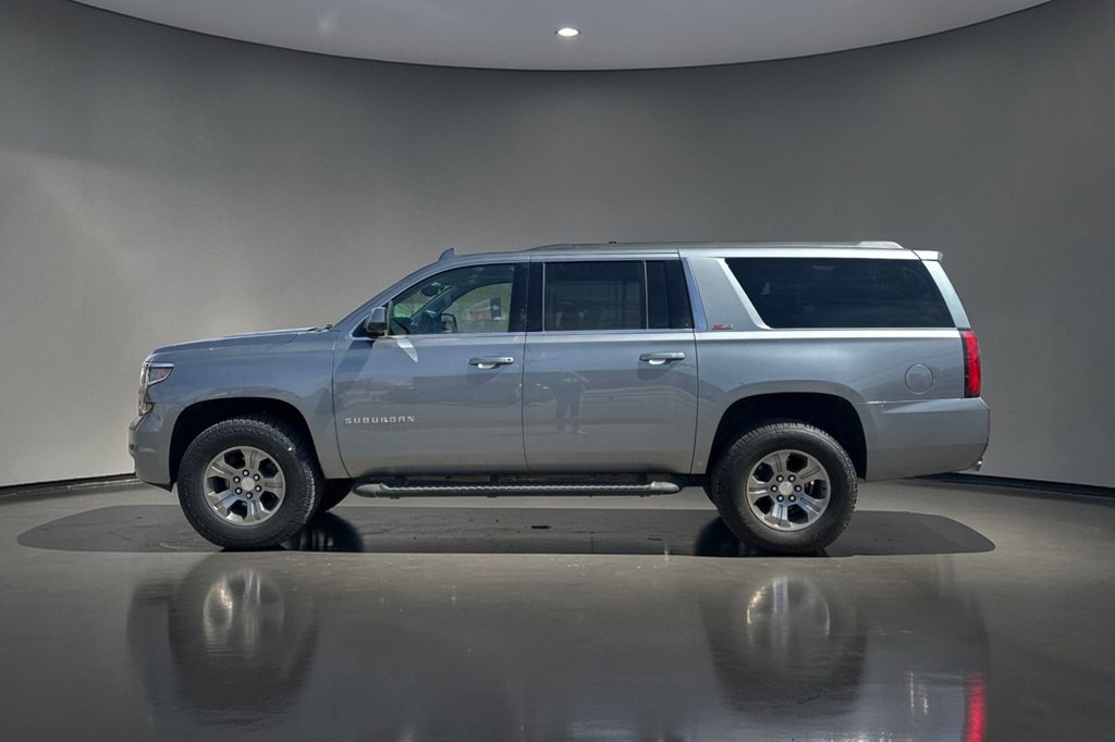 2020 Chevrolet Suburban Image 5
