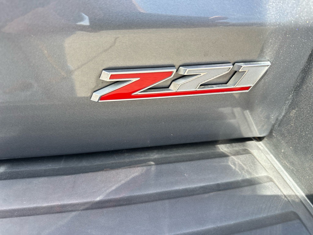 2020 Chevrolet Suburban Image 12