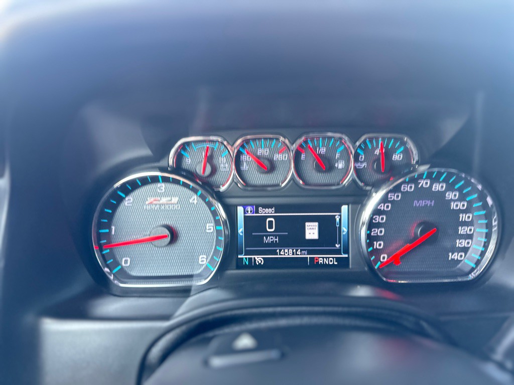 2020 Chevrolet Suburban Image 24