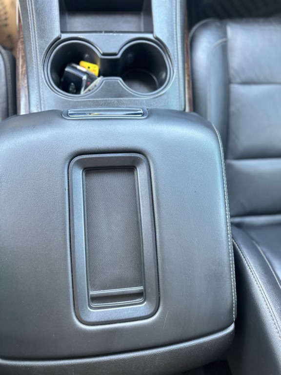 2020 Chevrolet Suburban Image 28