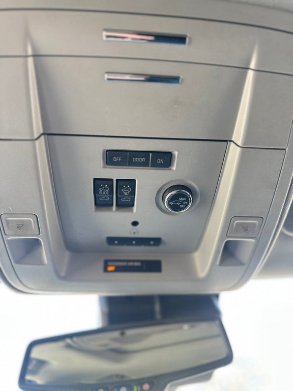 2020 Chevrolet Suburban Image 29