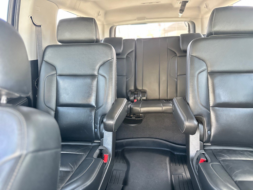 2020 Chevrolet Suburban Image 30