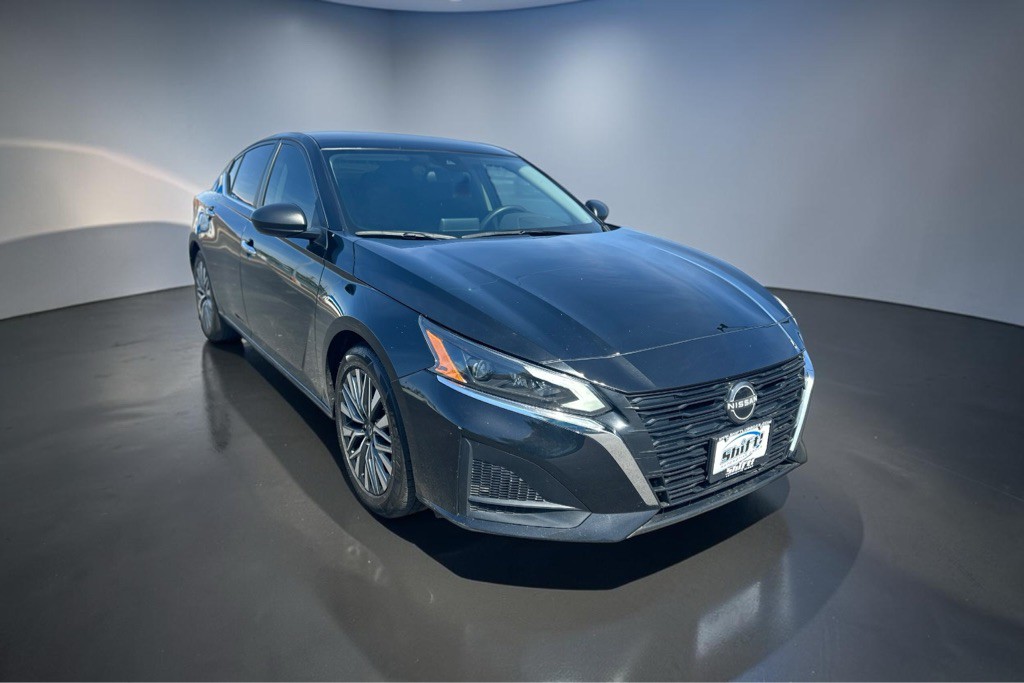 2024 Nissan Altima Image 1