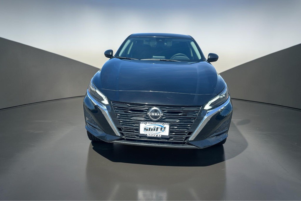 2024 Nissan Altima Image 2