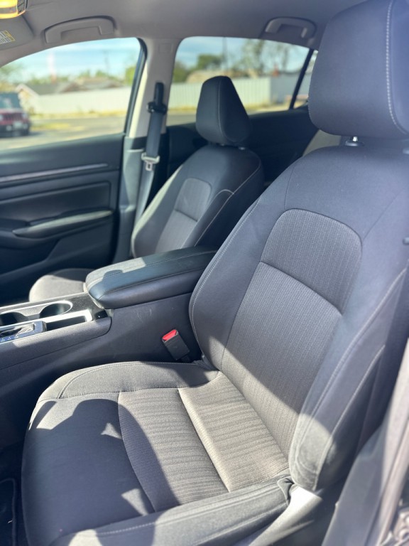 2024 Nissan Altima Image 16