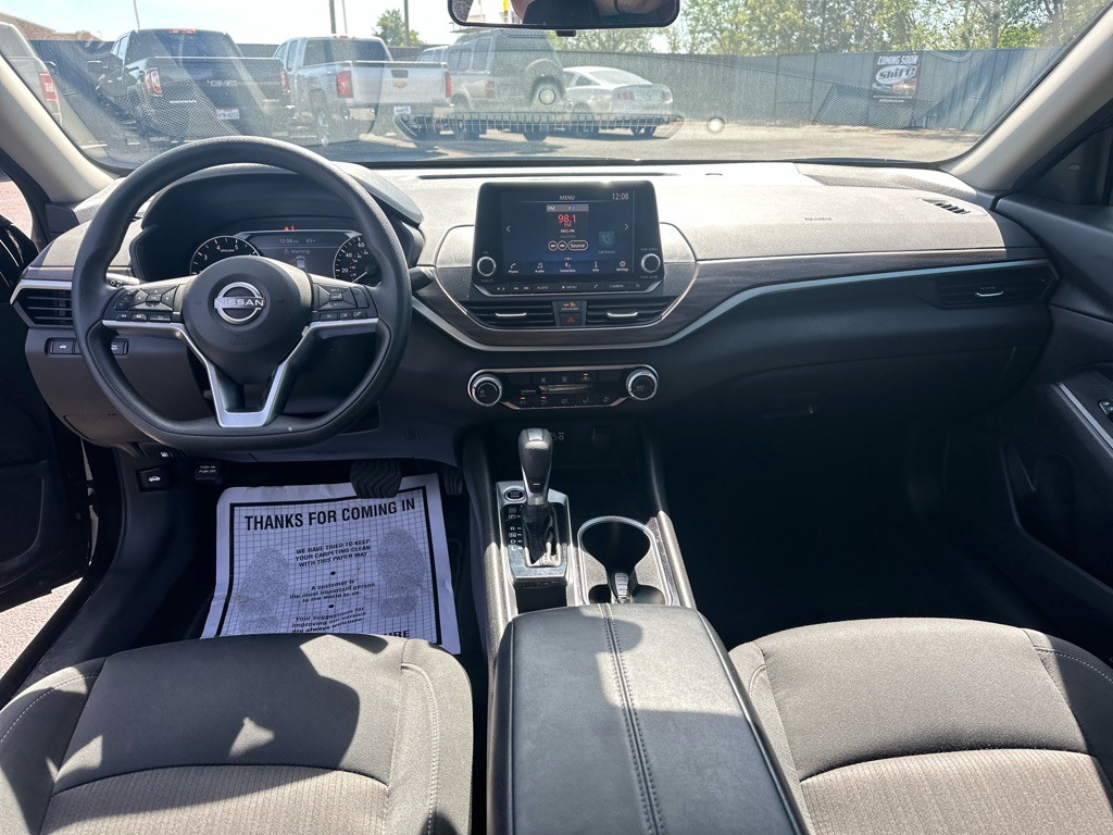 2024 Nissan Altima Image 28