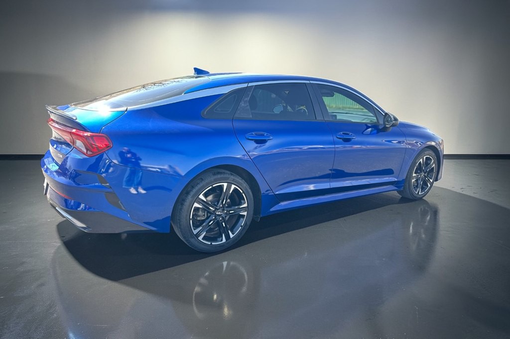 2023 Kia K5 Image 10