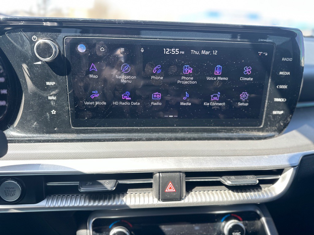 2023 Kia K5 Image 21