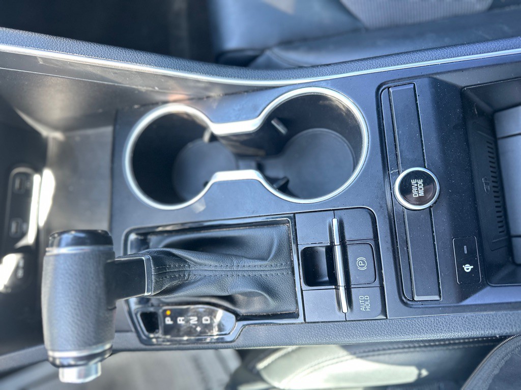 2023 Kia K5 Image 24