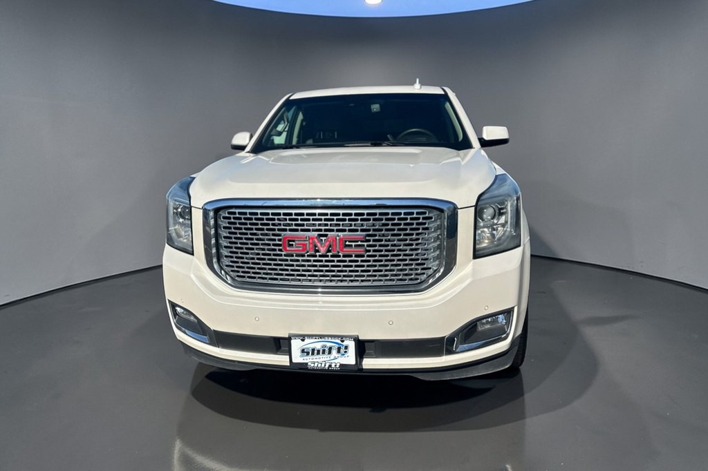 2015 GMC Yukon Image 2