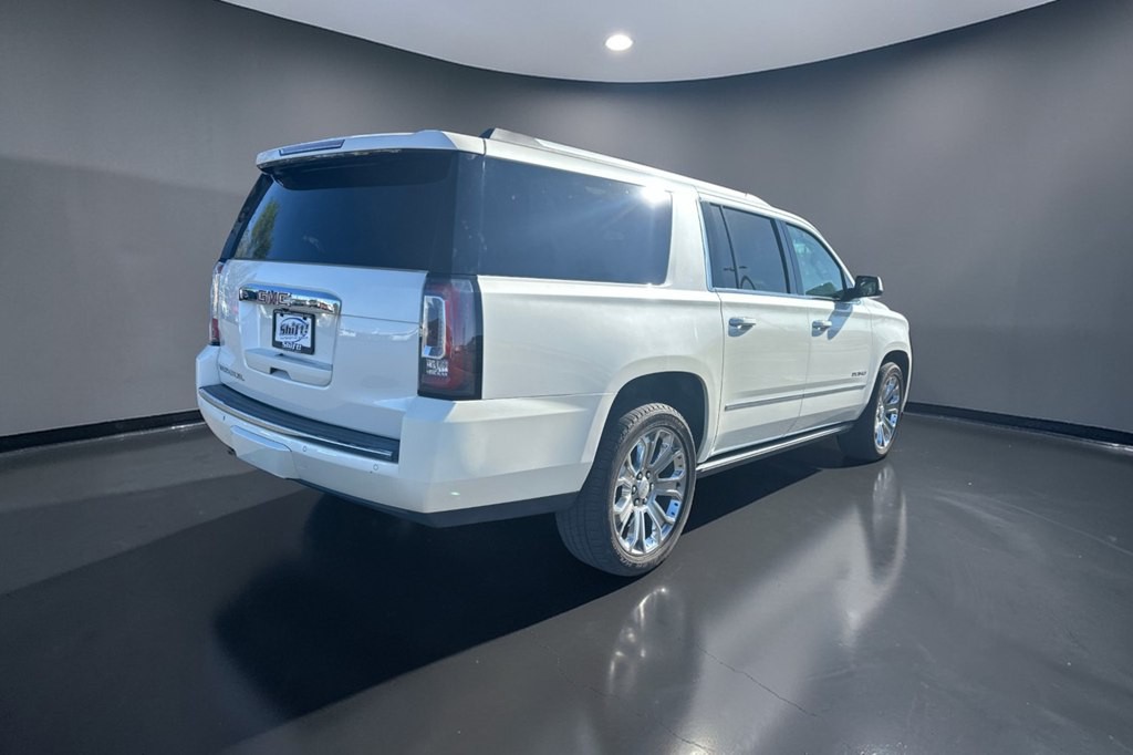 2015 GMC Yukon Image 9