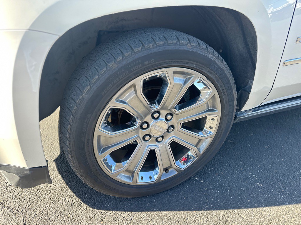 2015 GMC Yukon Image 13