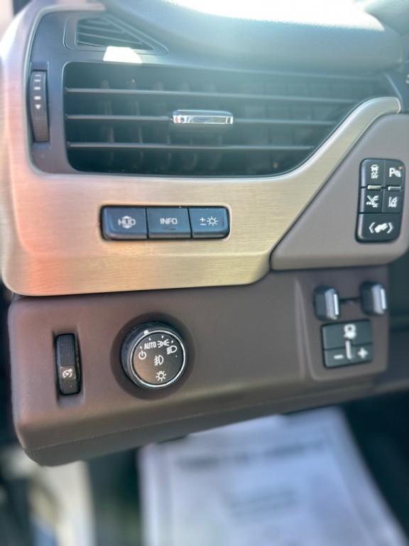 2015 GMC Yukon Image 18