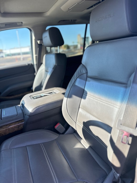 2015 GMC Yukon Image 20