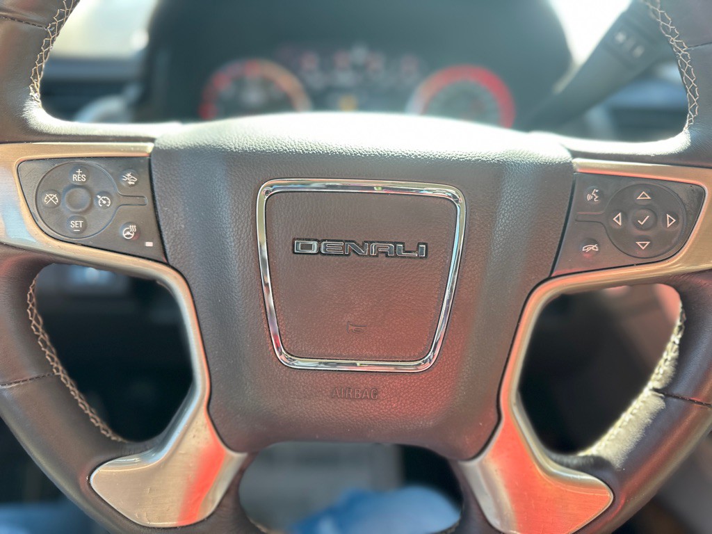 2015 GMC Yukon Image 22