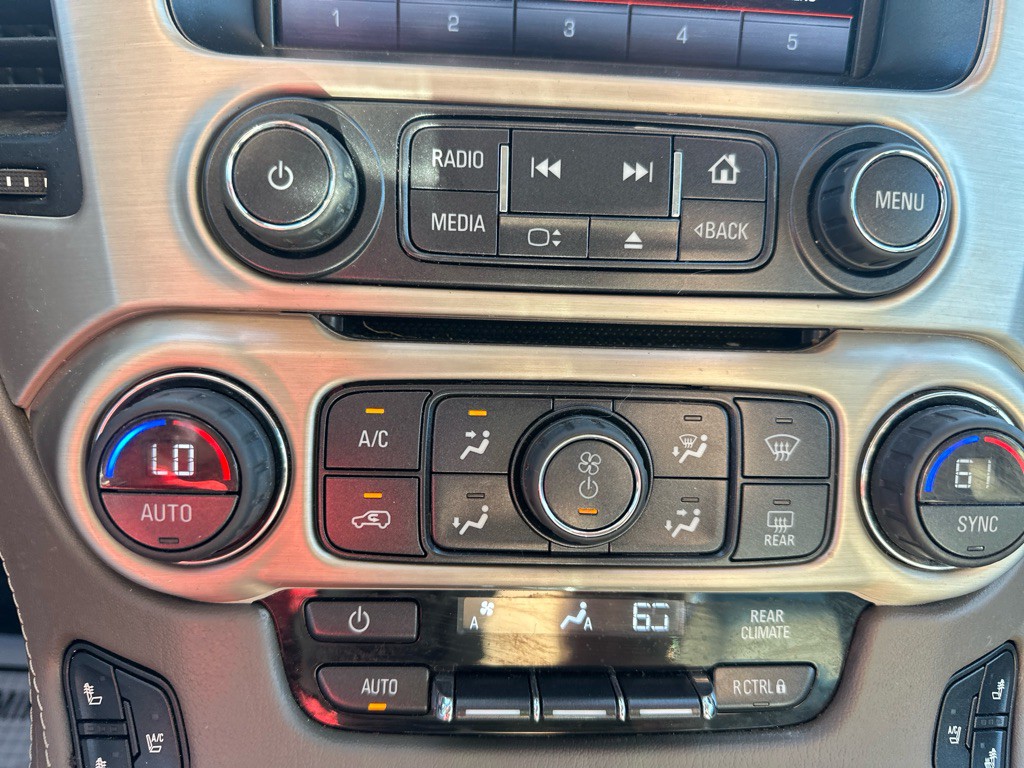 2015 GMC Yukon Image 24