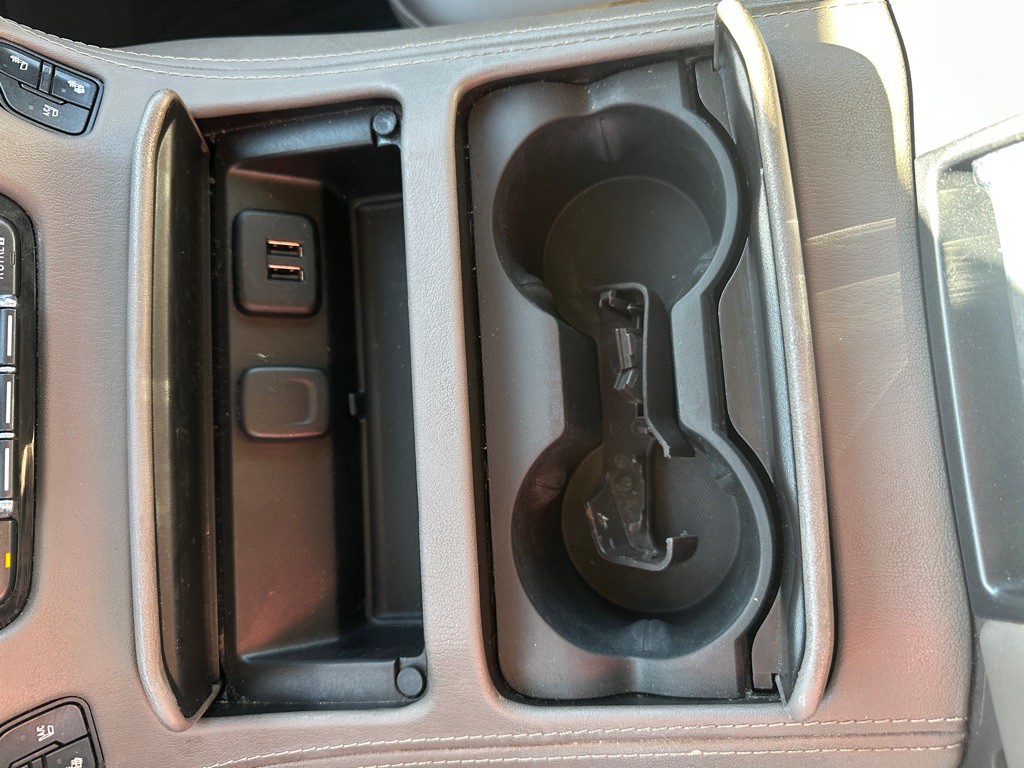 2015 GMC Yukon Image 26