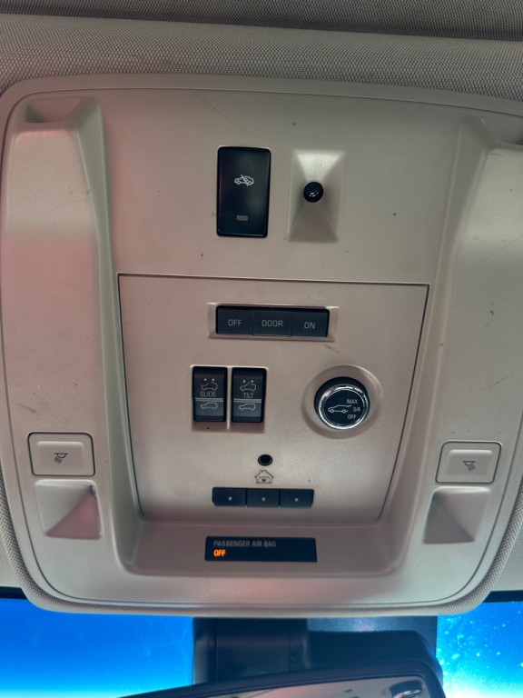 2015 GMC Yukon Image 29