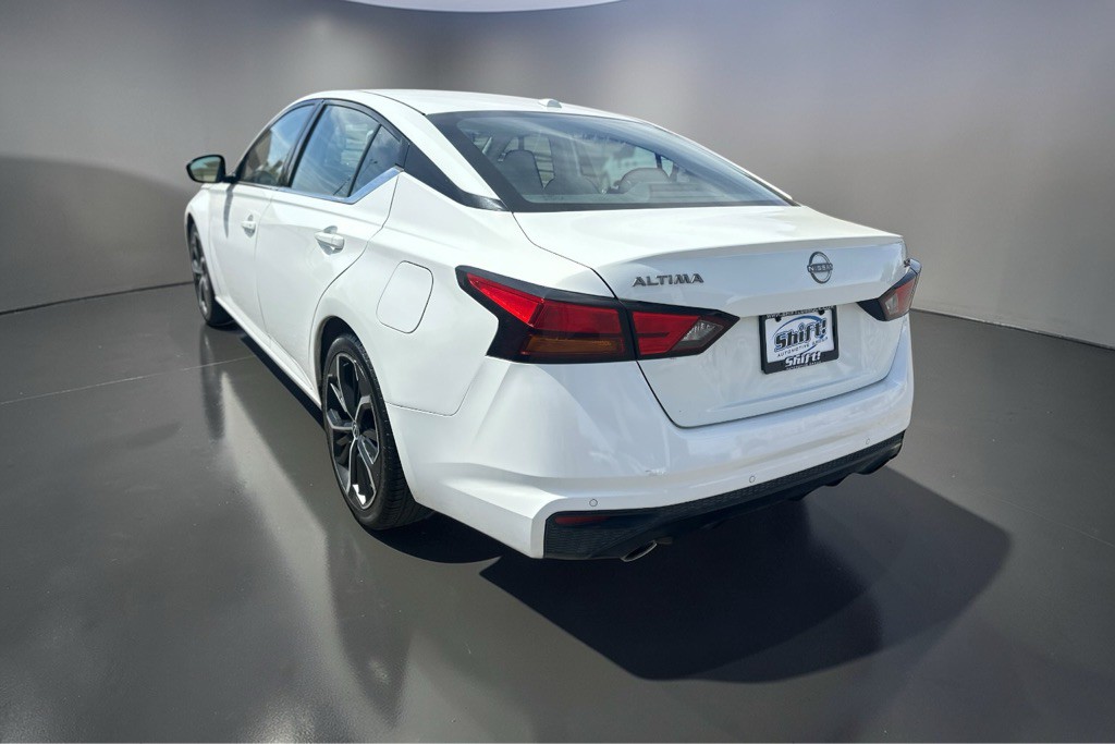 2023 Nissan Altima Image 7