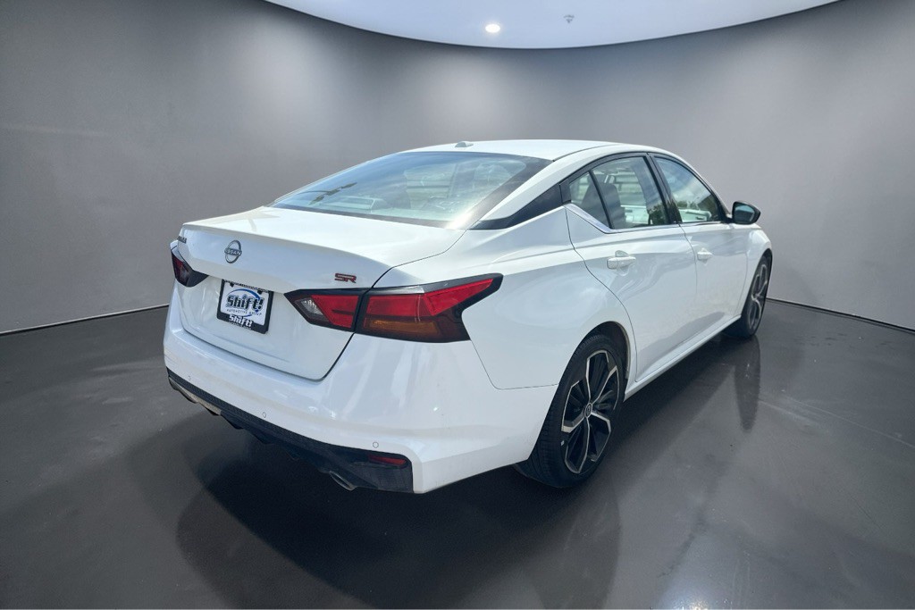 2023 Nissan Altima Image 9