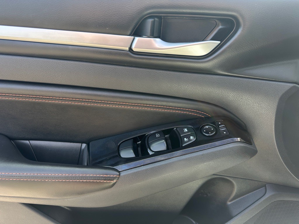 2023 Nissan Altima Image 13
