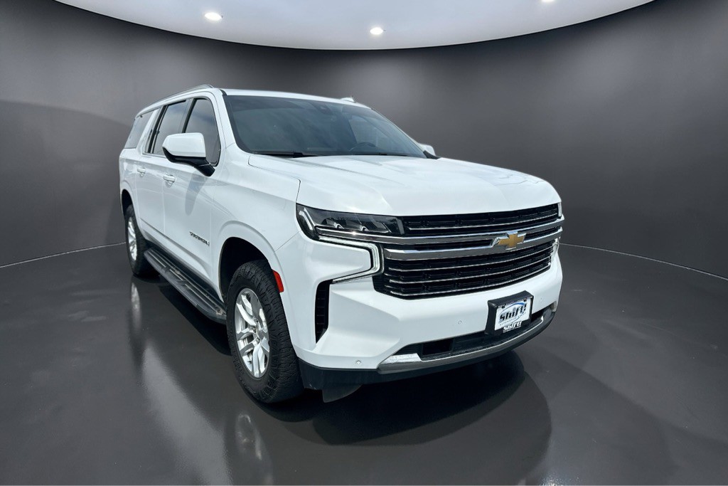 2022 Chevrolet Suburban Image 1