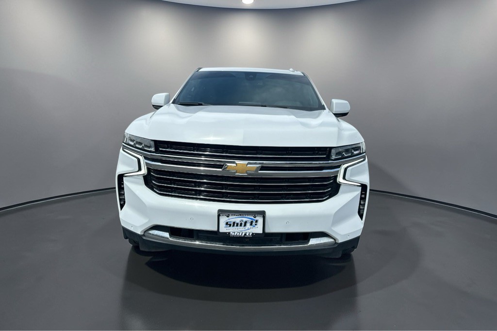 2022 Chevrolet Suburban Image 2
