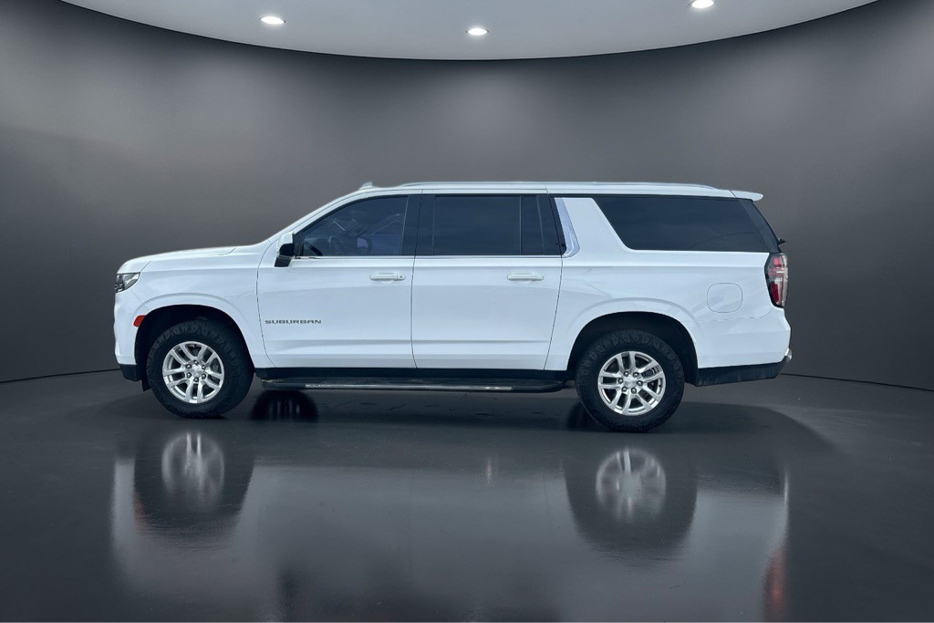 2022 Chevrolet Suburban Image 5